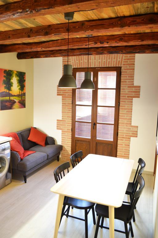La Llacuna Apartment *
